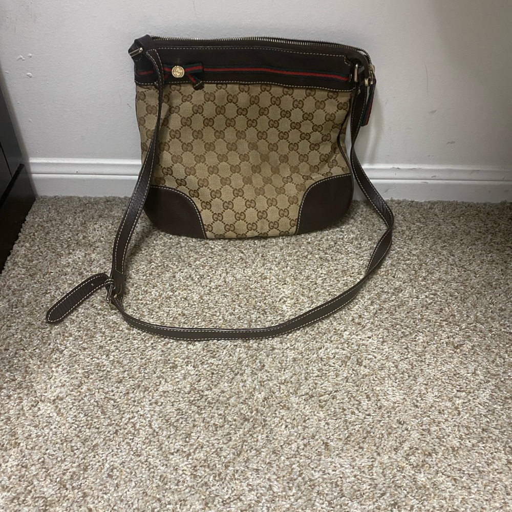 Gucci Authentic Mayfair Monogram Medium Crossbody… - image 8